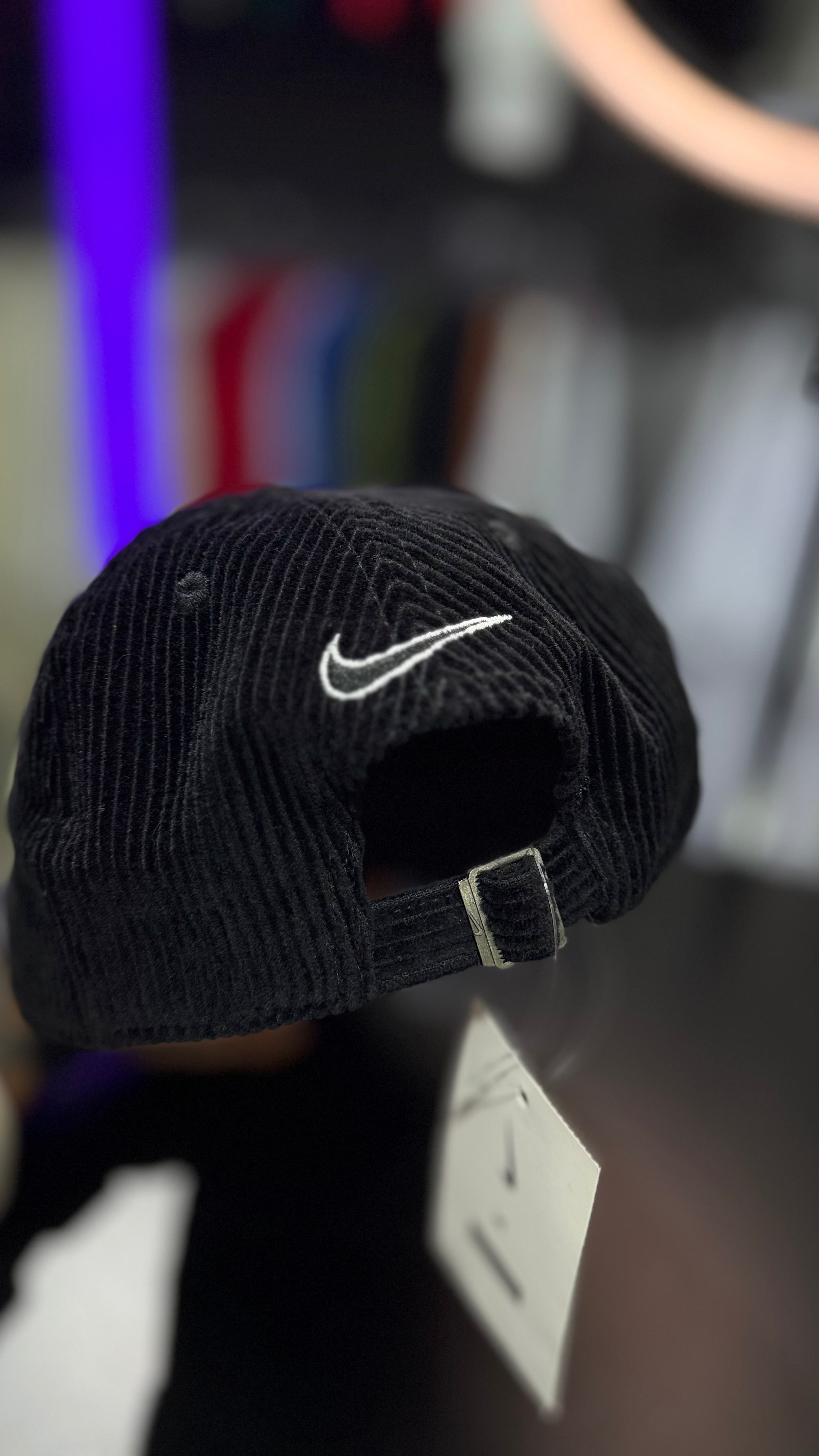 Boné Veludo #Nike/Supreme (Preto)