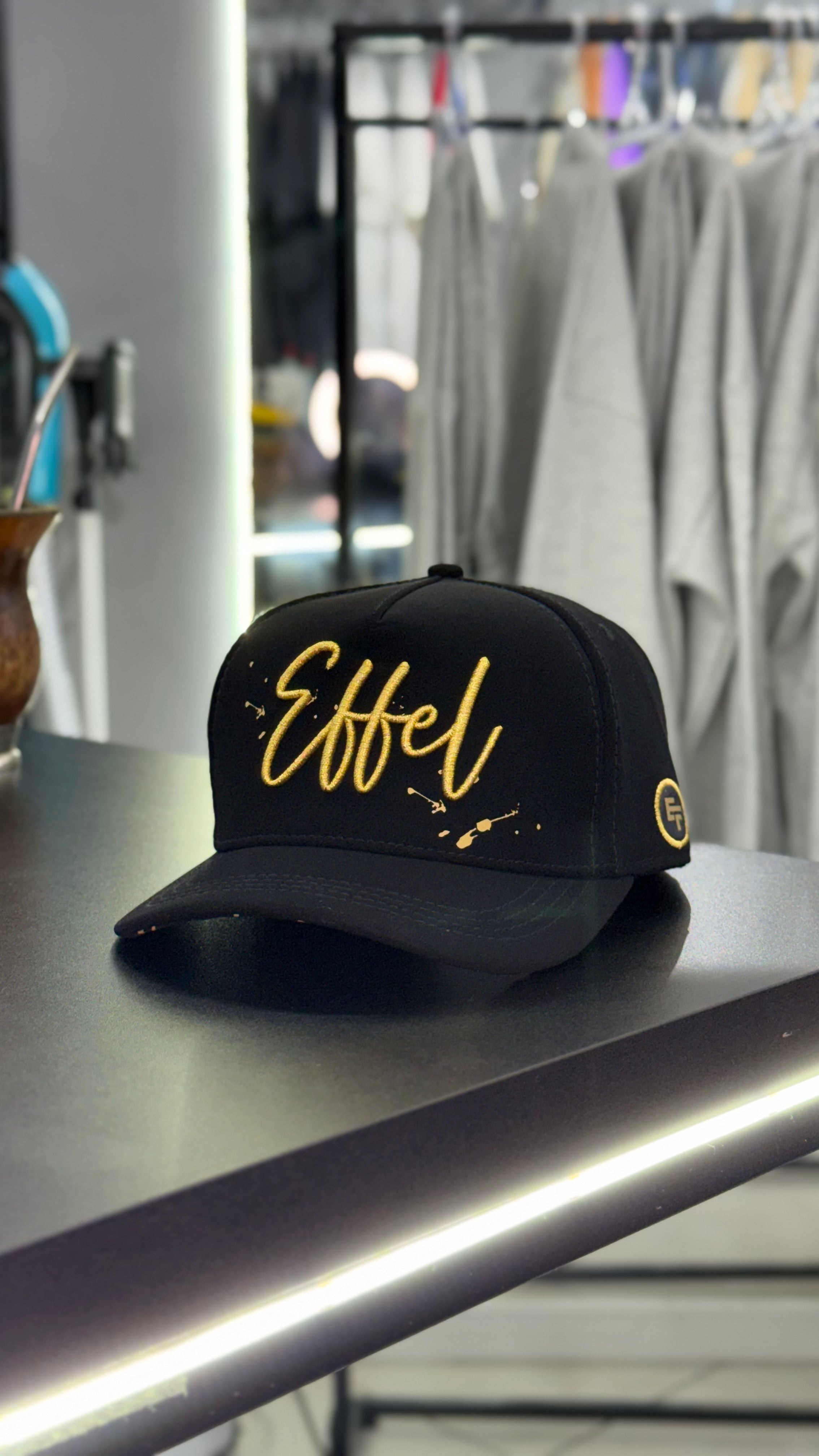 Boné Effel Nobuck Preto/Dourado