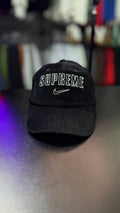 Boné Veludo #Nike/Supreme (Preto)
