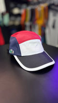 Boné FivePanel Esporte #LaCost (Preto/Vermelho)