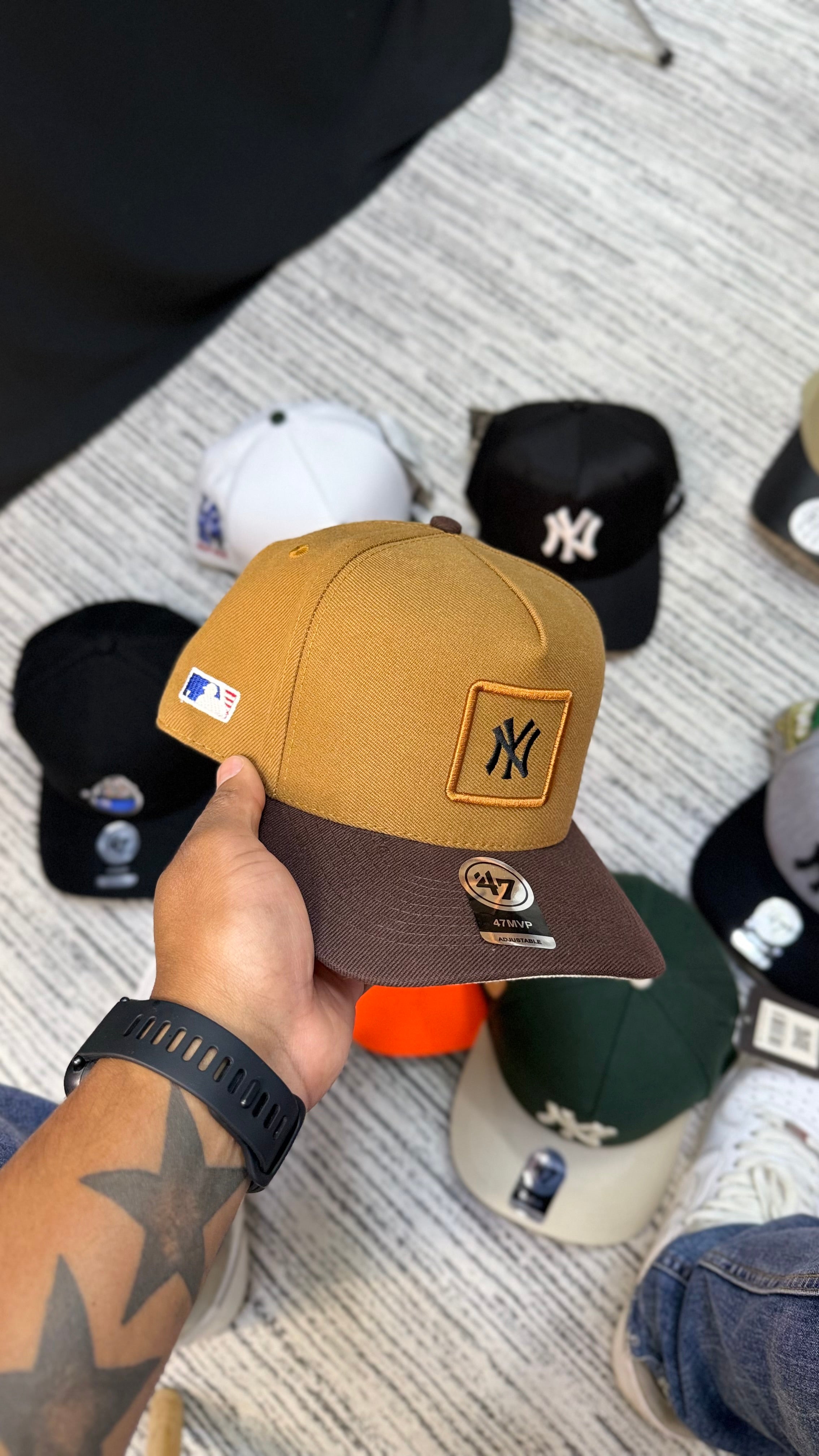 Boné #Yankees (Marrom)