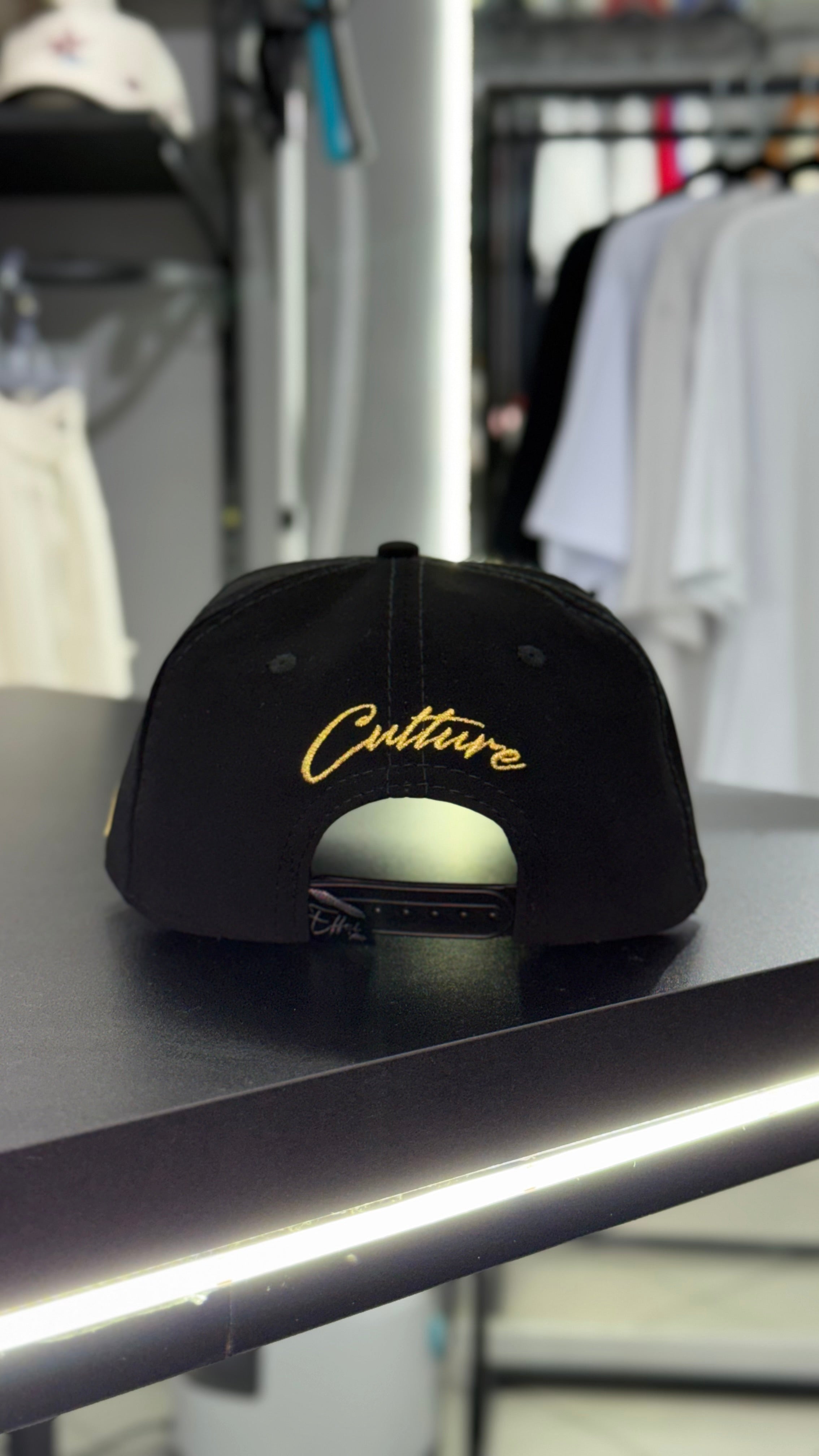 Boné Effel Nobuck Preto/Dourado